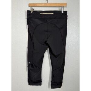 LULULEMON *RARE* Lab REPETITION CROP Mesh gold zipper Size 10 Solid Black Ruffle